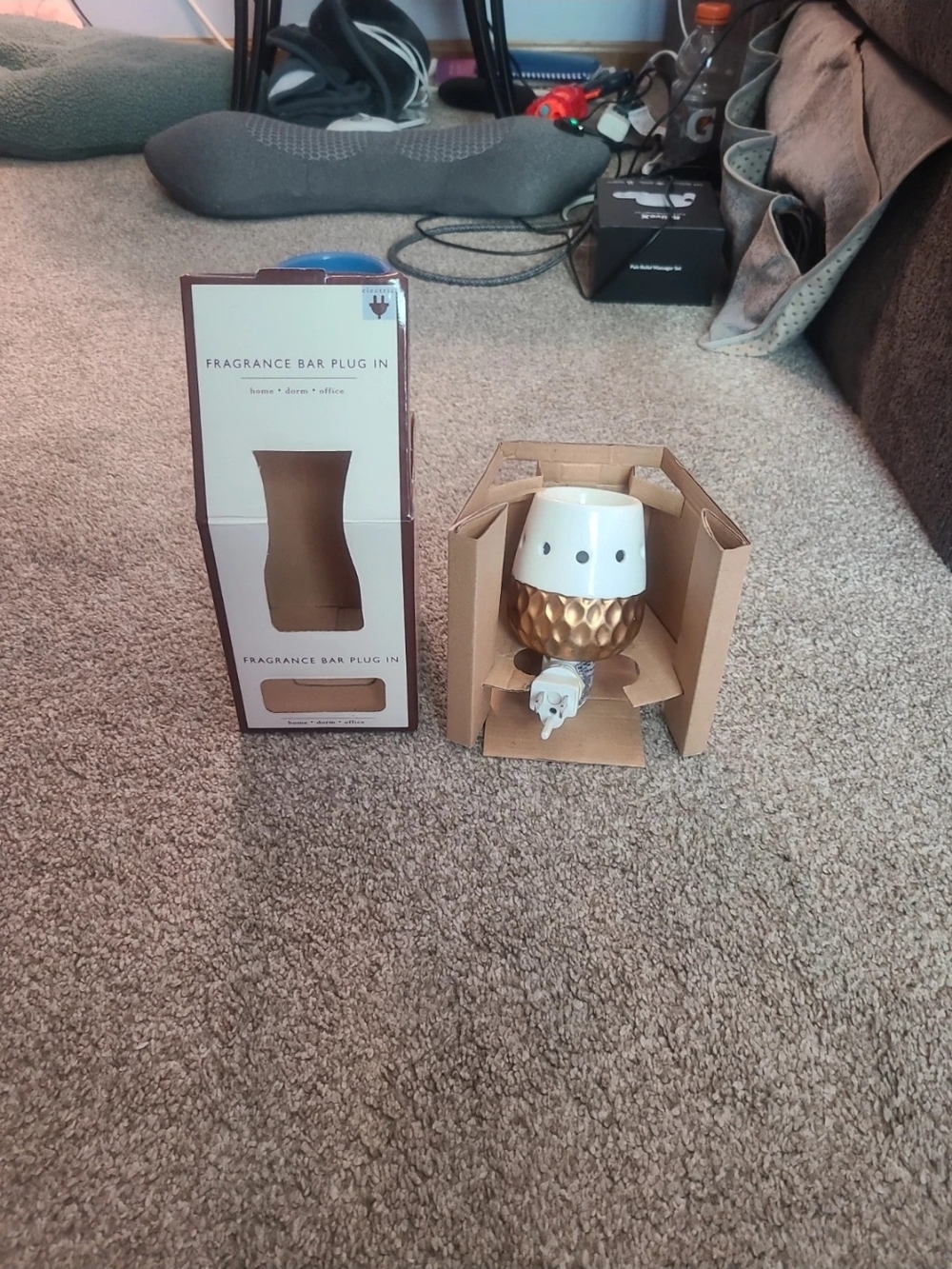 Kohl's Metallic Gold and White Fragrance Plug-In Warmer